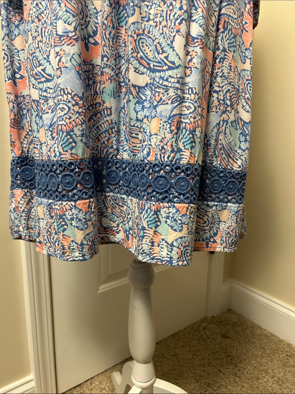 crown & ivy dress - Picture 5 of 11